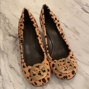 Tory Burch Sally Wedge SZ 10.5M